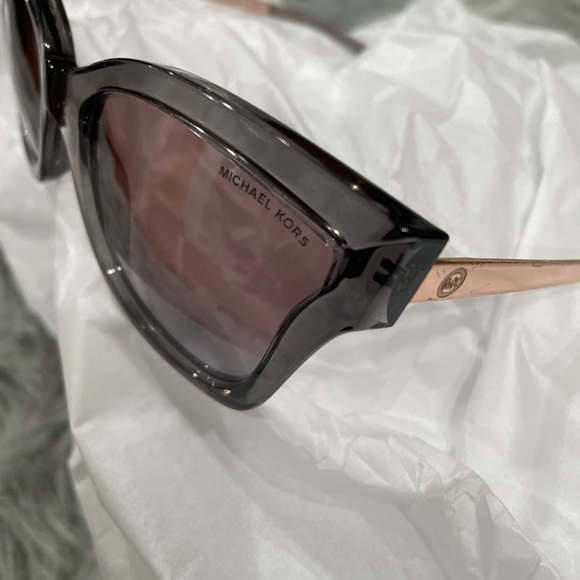 Michael Kors sunglasses Brown - Picture 4 of 7